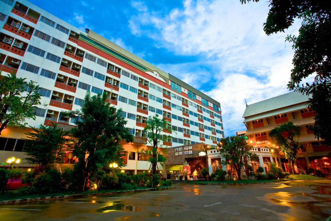 Jolly Suites & Spa Thapra 방콕 외부 사진