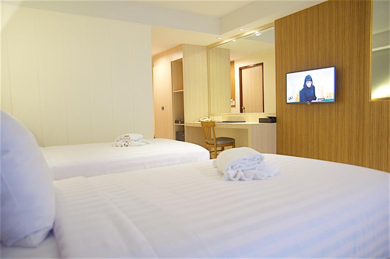 Jolly Suites & Spa Thapra 방콕 외부 사진